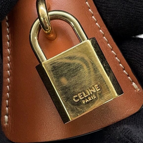 CELINE Triomphe Horizontal Cabas PVC/Leather - Picture 13 of 16